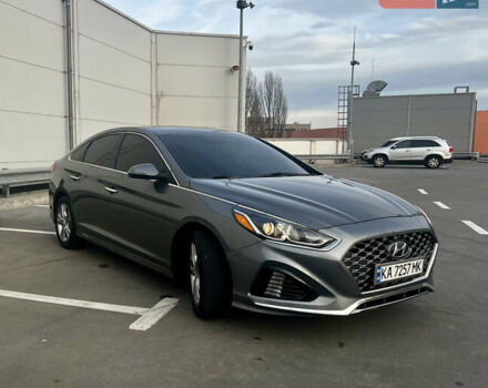 Серый Хендай Соната, объемом двигателя 2.36 л и пробегом 109 тыс. км за 14500 $, фото 3 на Automoto.ua