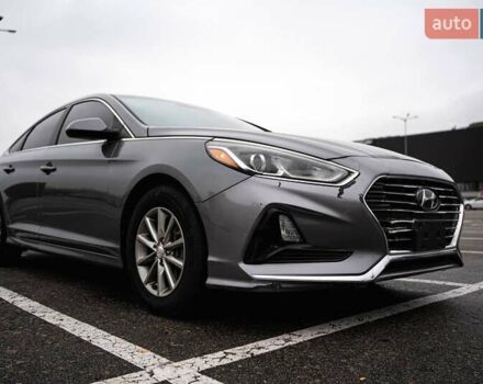 Сірий Хендай Соната, об'ємом двигуна 2.4 л та пробігом 107 тис. км за 12000 $, фото 8 на Automoto.ua