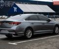 Сірий Хендай Соната, об'ємом двигуна 2.4 л та пробігом 107 тис. км за 12000 $, фото 4 на Automoto.ua