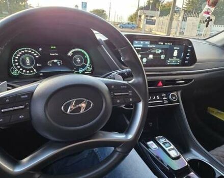 Сірий Хендай Соната, об'ємом двигуна 2 л та пробігом 53 тис. км за 27000 $, фото 30 на Automoto.ua