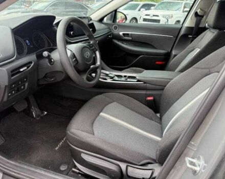 Сірий Хендай Соната, об'ємом двигуна 2.5 л та пробігом 45 тис. км за 3800 $, фото 4 на Automoto.ua