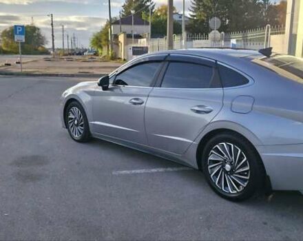 Сірий Хендай Соната, об'ємом двигуна 2 л та пробігом 53 тис. км за 27000 $, фото 4 на Automoto.ua