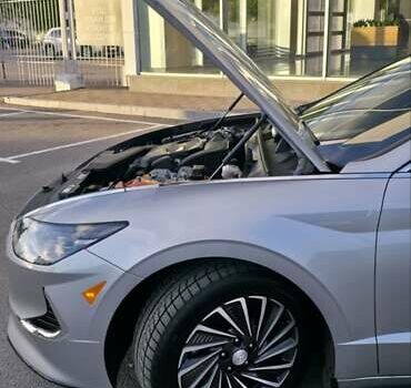 Сірий Хендай Соната, об'ємом двигуна 2 л та пробігом 53 тис. км за 27000 $, фото 10 на Automoto.ua