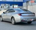 Серый Хендай Соната, объемом двигателя 2.5 л и пробегом 130 тыс. км за 20380 $, фото 5 на Automoto.ua
