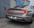 Сірий Хендай Соната, об'ємом двигуна 2 л та пробігом 53 тис. км за 27000 $, фото 1 на Automoto.ua