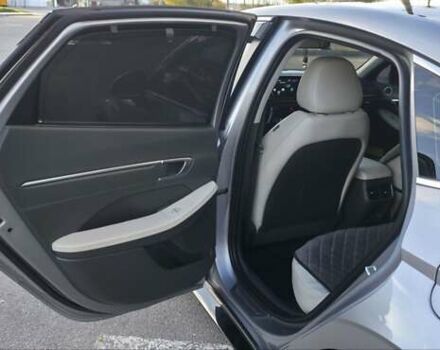 Сірий Хендай Соната, об'ємом двигуна 2 л та пробігом 53 тис. км за 27000 $, фото 26 на Automoto.ua