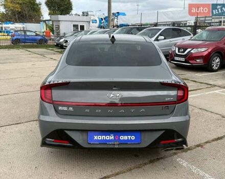 Серый Хендай Соната, объемом двигателя 1.6 л и пробегом 41 тыс. км за 21900 $, фото 4 на Automoto.ua