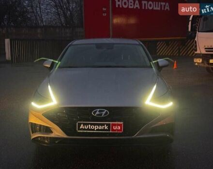 Серый Хендай Соната, объемом двигателя 2.5 л и пробегом 46 тыс. км за 19390 $, фото 1 на Automoto.ua