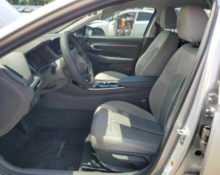Сірий Хендай Соната, об'ємом двигуна 2.5 л та пробігом 116 тис. км за 13500 $, фото 5 на Automoto.ua