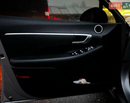 Серый Хендай Соната, объемом двигателя 2.5 л и пробегом 46 тыс. км за 19390 $, фото 11 на Automoto.ua