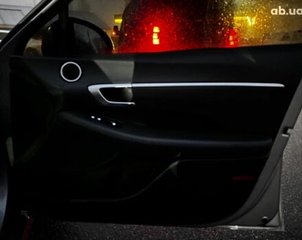 Серый Хендай Соната, объемом двигателя 2.5 л и пробегом 46 тыс. км за 19390 $, фото 25 на Automoto.ua