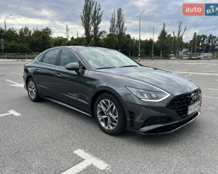 Сірий Хендай Соната, об'ємом двигуна 2.5 л та пробігом 43 тис. км за 22400 $, фото 4 на Automoto.ua