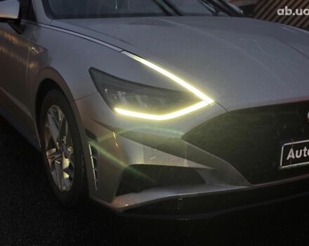 Серый Хендай Соната, объемом двигателя 2.5 л и пробегом 46 тыс. км за 19390 $, фото 3 на Automoto.ua