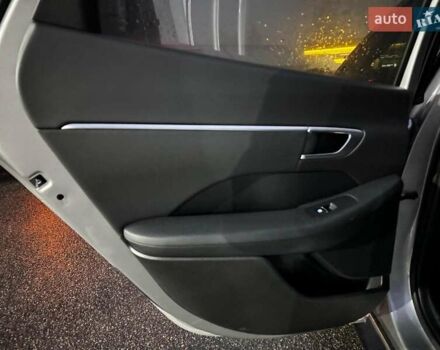 Серый Хендай Соната, объемом двигателя 2.5 л и пробегом 46 тыс. км за 19390 $, фото 23 на Automoto.ua