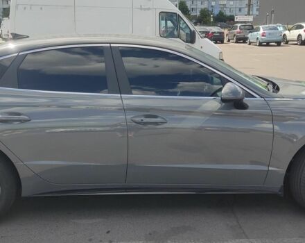 Сірий Хендай Соната, об'ємом двигуна 2.5 л та пробігом 39 тис. км за 25000 $, фото 1 на Automoto.ua