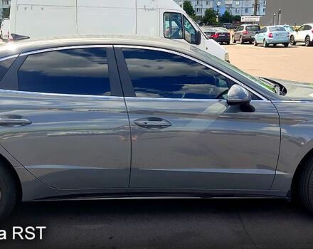 Серый Хендай Соната, объемом двигателя 2.5 л и пробегом 37 тыс. км за 25500 $, фото 2 на Automoto.ua