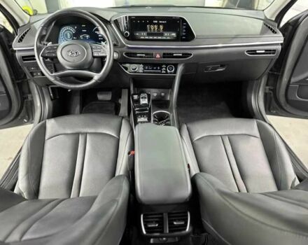 Сірий Хендай Соната, об'ємом двигуна 2 л та пробігом 68 тис. км за 15200 $, фото 9 на Automoto.ua