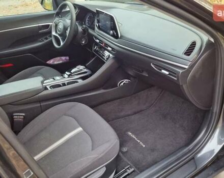 Серый Хендай Соната, объемом двигателя 2.5 л и пробегом 55 тыс. км за 17999 $, фото 16 на Automoto.ua