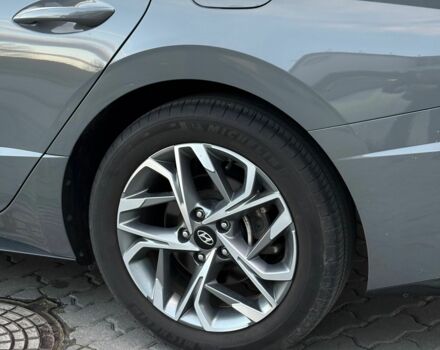 Серый Хендай Соната, объемом двигателя 2.5 л и пробегом 29 тыс. км за 21500 $, фото 8 на Automoto.ua