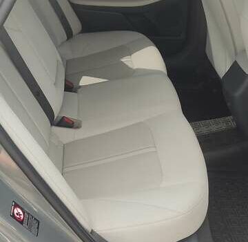 Серый Хендай Соната, объемом двигателя 2.5 л и пробегом 38 тыс. км за 25500 $, фото 7 на Automoto.ua