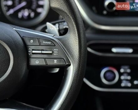 Серый Хендай Соната, объемом двигателя 2 л и пробегом 108 тыс. км за 22500 $, фото 27 на Automoto.ua