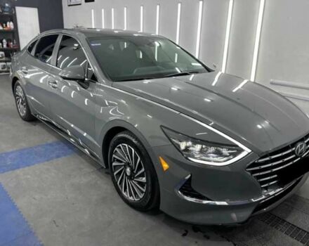 Сірий Хендай Соната, об'ємом двигуна 2 л та пробігом 68 тис. км за 15200 $, фото 1 на Automoto.ua