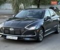 Серый Хендай Соната, объемом двигателя 2 л и пробегом 108 тыс. км за 22500 $, фото 1 на Automoto.ua