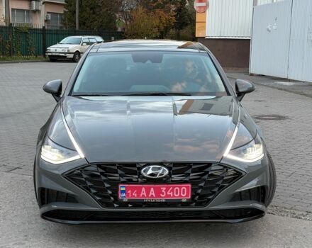 Серый Хендай Соната, объемом двигателя 2.5 л и пробегом 29 тыс. км за 21500 $, фото 1 на Automoto.ua
