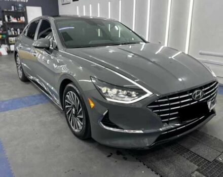 Сірий Хендай Соната, об'ємом двигуна 2 л та пробігом 68 тис. км за 15200 $, фото 2 на Automoto.ua