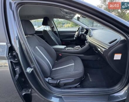 Серый Хендай Соната, объемом двигателя 2 л и пробегом 108 тыс. км за 22500 $, фото 18 на Automoto.ua