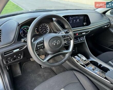 Серый Хендай Соната, объемом двигателя 2 л и пробегом 108 тыс. км за 22500 $, фото 16 на Automoto.ua