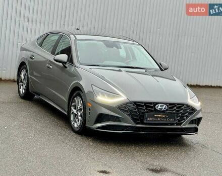 Сірий Хендай Соната, об'ємом двигуна 2.5 л та пробігом 53 тис. км за 19300 $, фото 11 на Automoto.ua