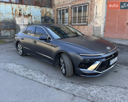 Серый Хендай Соната, объемом двигателя 2.5 л и пробегом 42 тыс. км за 31000 $, фото 7 на Automoto.ua