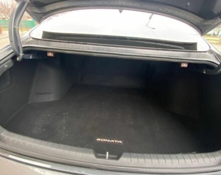 Серый Хендай Соната, объемом двигателя 2.5 л и пробегом 32 тыс. км за 20000 $, фото 10 на Automoto.ua