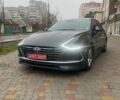 Серый Хендай Соната, объемом двигателя 2.5 л и пробегом 32 тыс. км за 20000 $, фото 1 на Automoto.ua