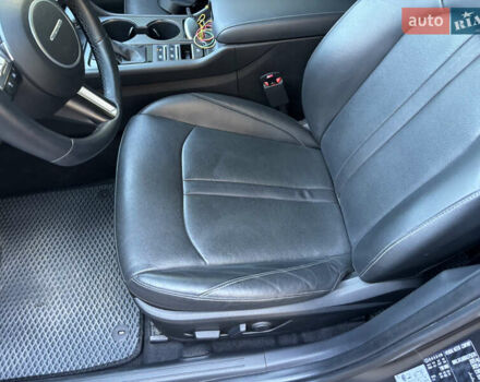 Серый Хендай Соната, объемом двигателя 2.5 л и пробегом 42 тыс. км за 31000 $, фото 9 на Automoto.ua