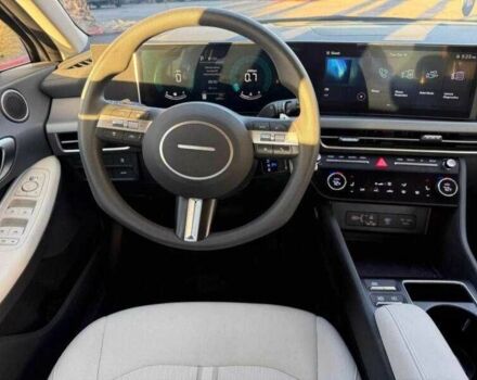 Серый Хендай Соната, объемом двигателя 2.5 л и пробегом 10 тыс. км за 10300 $, фото 9 на Automoto.ua