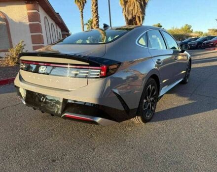 Серый Хендай Соната, объемом двигателя 2.5 л и пробегом 10 тыс. км за 10300 $, фото 4 на Automoto.ua