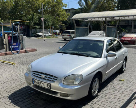 Серый Хендай Соната, объемом двигателя 1.8 л и пробегом 215 тыс. км за 2400 $, фото 1 на Automoto.ua