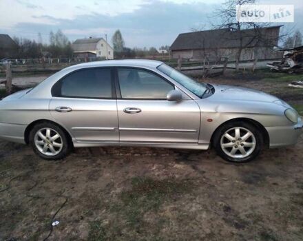 Сірий Хендай Соната, об'ємом двигуна 2 л та пробігом 250 тис. км за 500 $, фото 1 на Automoto.ua