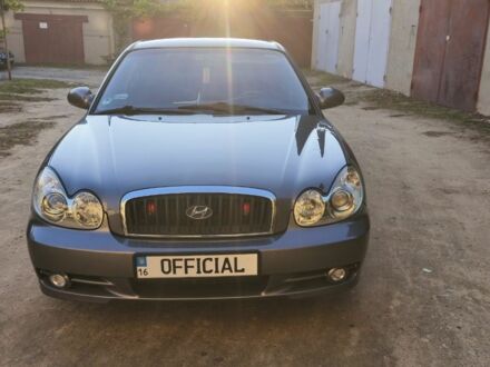 Хендай Соната 2001 у Подільськ (Котовськ) на Automoto.ua Сірий Хендай Соната, об'ємом двигуна 2 л та пробігом 236 тис. км за 3700 $, фото 1 на Automoto.ua