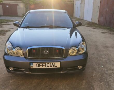 Серый Хендай Соната, объемом двигателя 2 л и пробегом 236 тыс. км за 3700 $, фото 1 на Automoto.ua