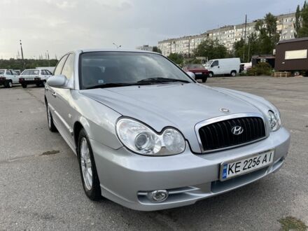 Сірий Хендай Соната, об'ємом двигуна 2 л та пробігом 370 тис. км за 3500 $, фото 1 на Automoto.ua