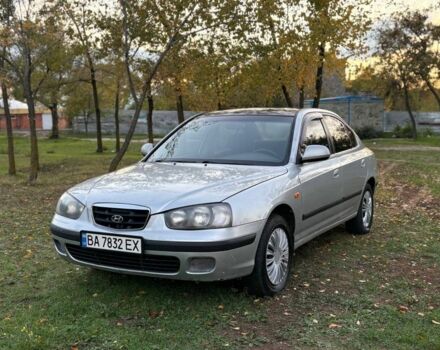 Серый Хендай Соната, объемом двигателя 1.6 л и пробегом 270 тыс. км за 1950 $, фото 1 на Automoto.ua