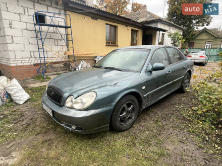 Хендай Соната 2003 в Чернигове на Automoto.ua Серый Хендай Соната, объемом двигателя 2 л и пробегом 270 тыс. км за 1650 $, фото 1 на Automoto.ua