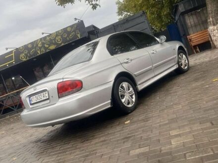 Серый Хендай Соната, объемом двигателя 2 л и пробегом 298 тыс. км за 2750 $, фото 1 на Automoto.ua