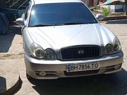 Серый Хендай Соната, объемом двигателя 2 л и пробегом 254 тыс. км за 4300 $, фото 1 на Automoto.ua