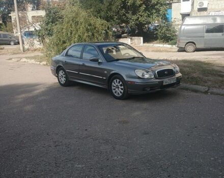 Серый Хендай Соната, объемом двигателя 2.7 л и пробегом 140 тыс. км за 3500 $, фото 1 на Automoto.ua