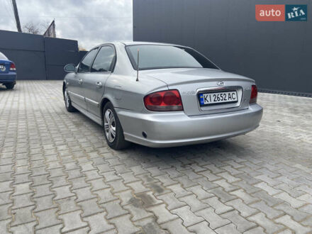 Серый Хендай Соната, объемом двигателя 2 л и пробегом 270 тыс. км за 2750 $, фото 1 на Automoto.ua