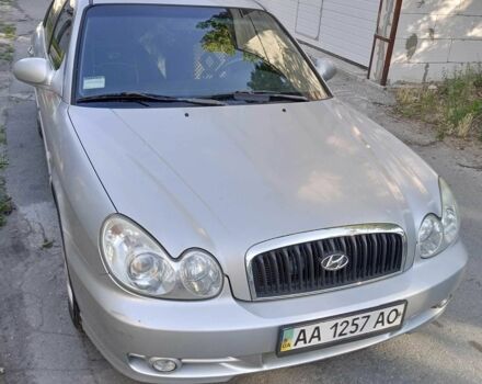 Серый Хендай Соната, объемом двигателя 2 л и пробегом 190 тыс. км за 4000 $, фото 1 на Automoto.ua